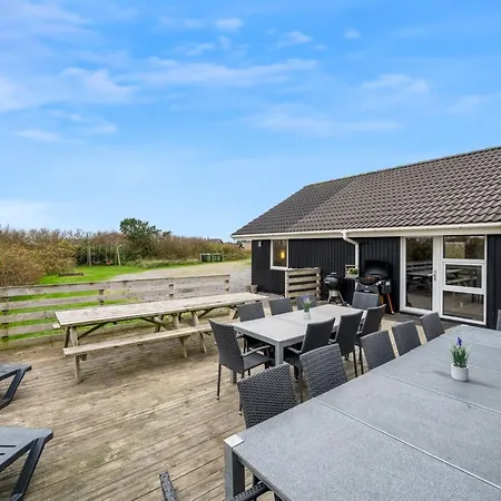 Holiday home Eftim - 500m From The Sea By Interhome *