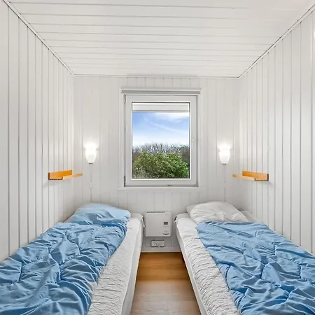 Eftim - 500m From The Sea By Interhome *