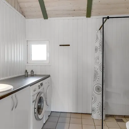 Eftim - 500m From The Sea By Interhome
