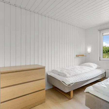 Eftim - 500m From The Sea By Interhome